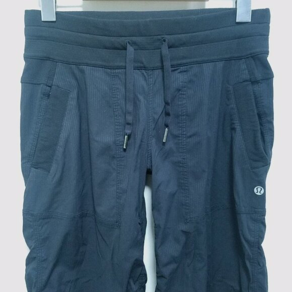 Lululemon Dance Studio Women's 4 XS Crop Black Capri Short Striped Ruffle Pants - Picture 4 of 14